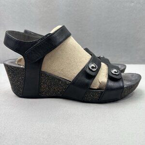Womens 8.5-9 / EU 39 Dansko Savannah Wedge Sandal Black Waxy Leather Ankle Strap
